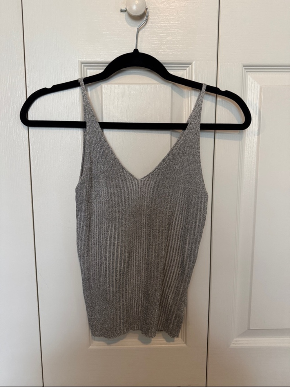 Silver Knit V-Neck Tank Top - Ladies Medium